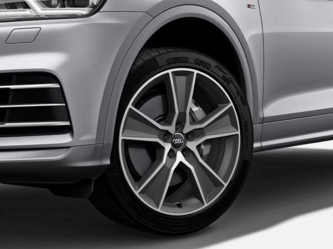 5-eget offroaddesign, titaniumoptik (8J x 20"), Audi Sport
