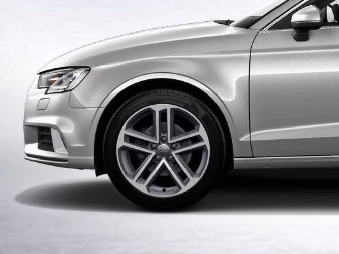 5-dobbelteget design, kontrastlakeret (8J x 18"), Audi Sport