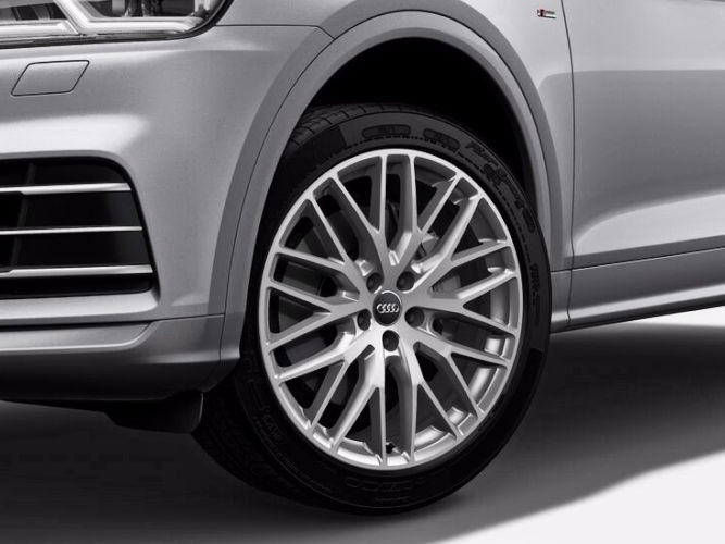 10-eget Y-design (8J x 20"), Audi Sport
