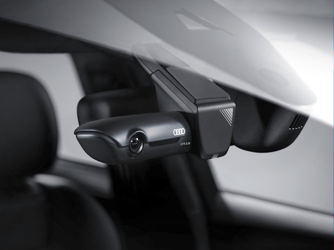 Audi Universal Traffic Recorder med frontkamera